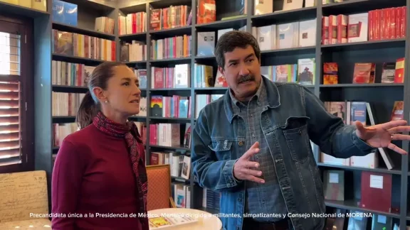 Claudia Sheinbaum visitó la Librería Sándor Márai. Corral “hizo un gobierno honesto”