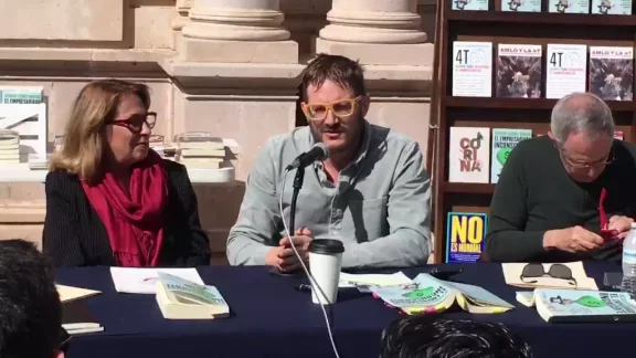 Cerrar una librería es un acto barbárico, de ignorancia y estupidez: Hernán Gómez Bruera
